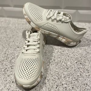 Crocs Literide Pacer- Lace up sneaker.